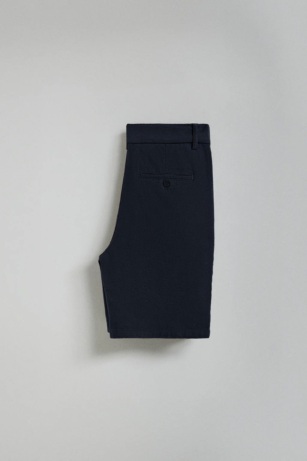 Pantalón corto Bali de lino y algodón azul marino con detalles bordados Polo Club - Image 7