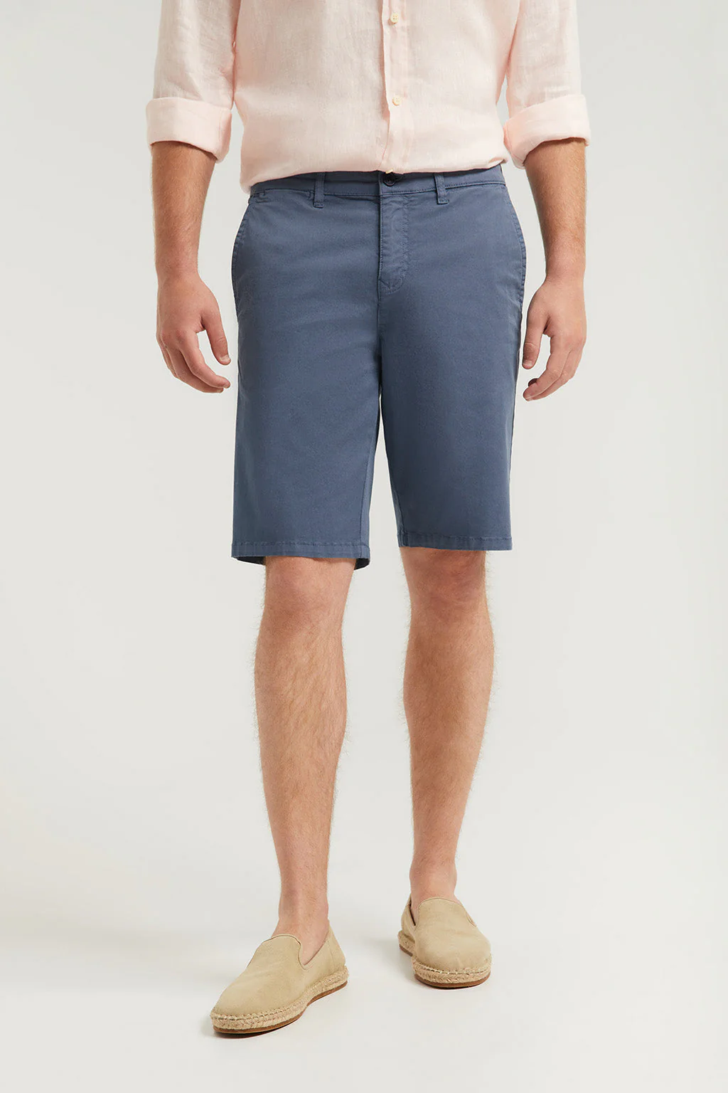 Bermuda relajada azul denim con logo bordado - Image 3