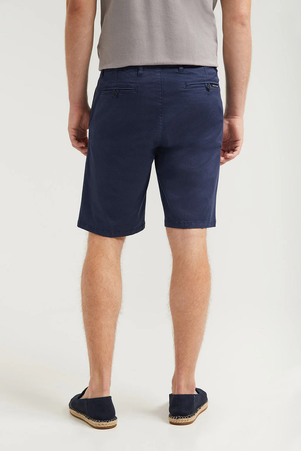 Pantalón corto azul marino Relaxed fit con logo bordado - Image 4