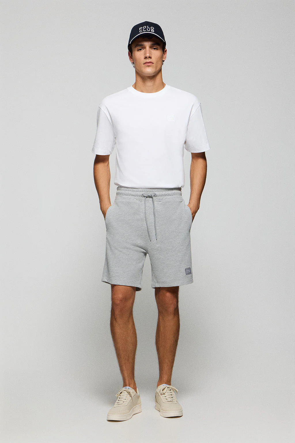 Bermuda Jonas gris vigoré de algodón y patrón relaxed fit con parche en sarga engomado Polo Club