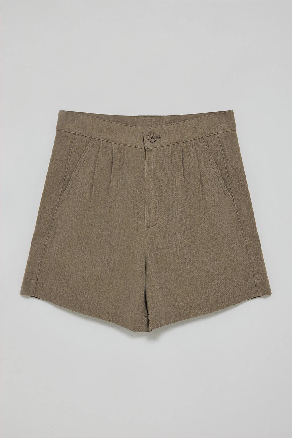 Pantalón corto Soller color taupe de lino y algodón con detalle Polo Club - Image 7