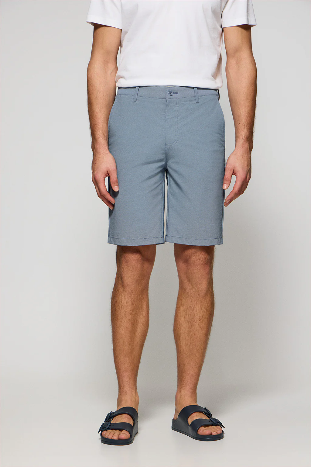 Pantalón corto técnico azul denim Walkabout - Image 3