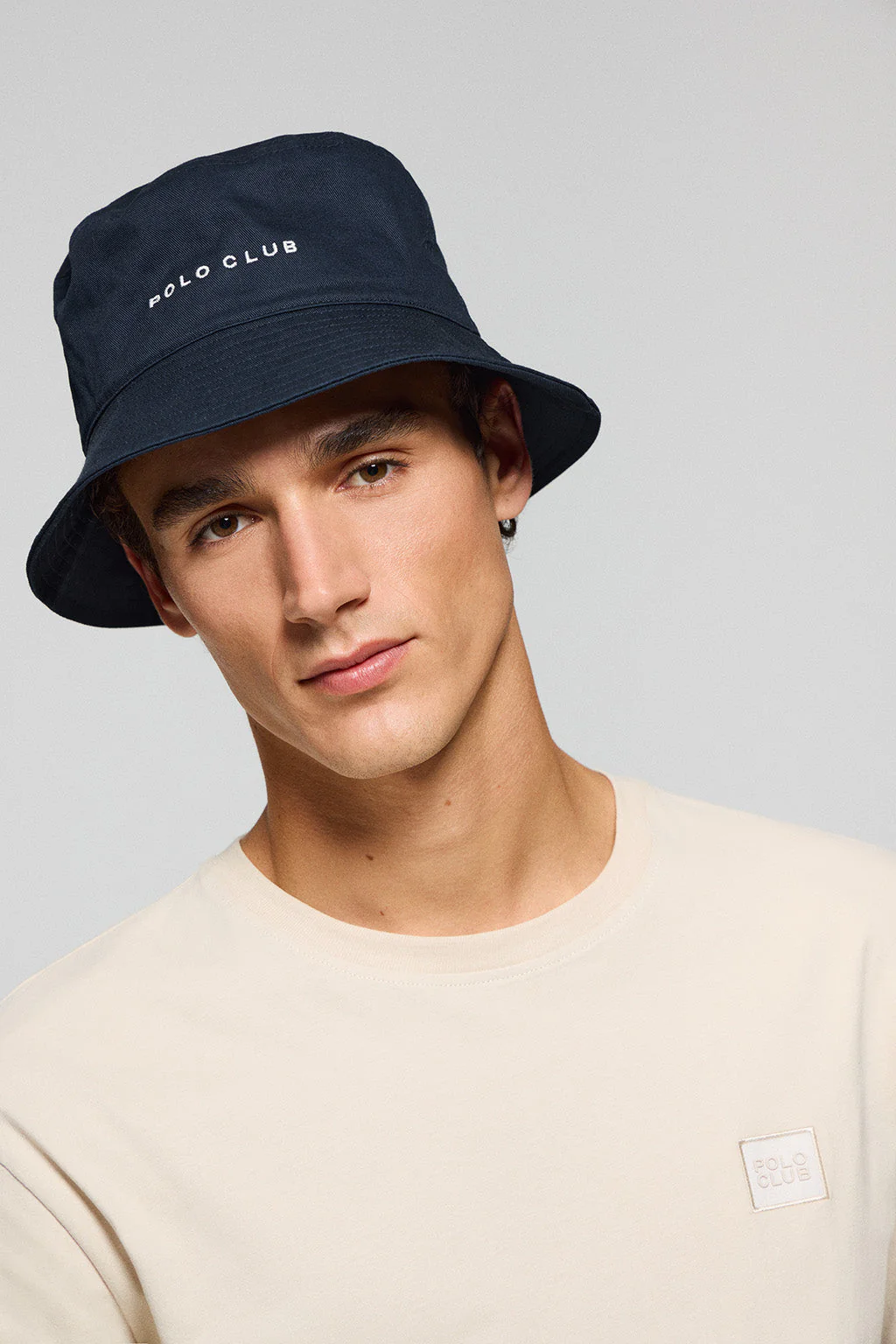 Sombrero bucket azul marino con logo bordado minimal Polo Club - Image 3