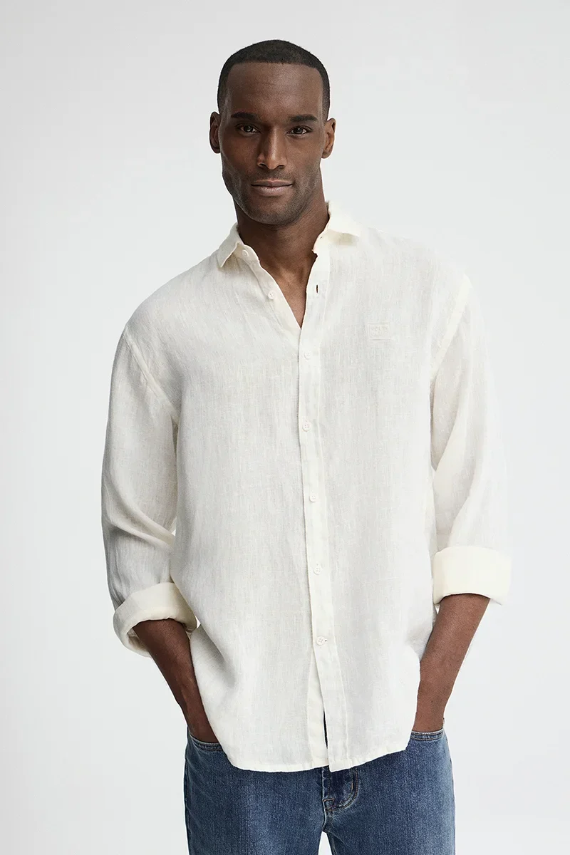 Camisa blanca de lino de corte regular con bordado Polo Club - Image 2