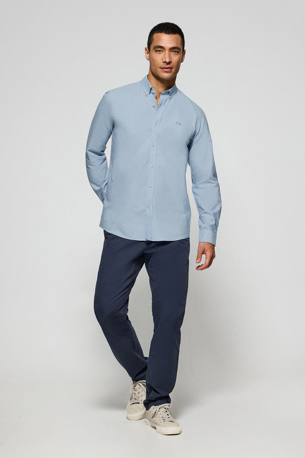 Camisa lisa oxford azul celeste con logo bordado Polo Club - Image 4