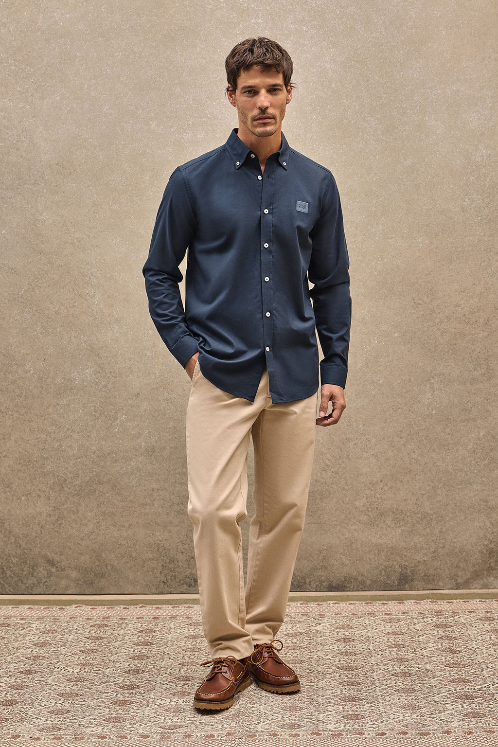 Camisa azul marino de corte regular y cuello abotonado con logo Polo Club