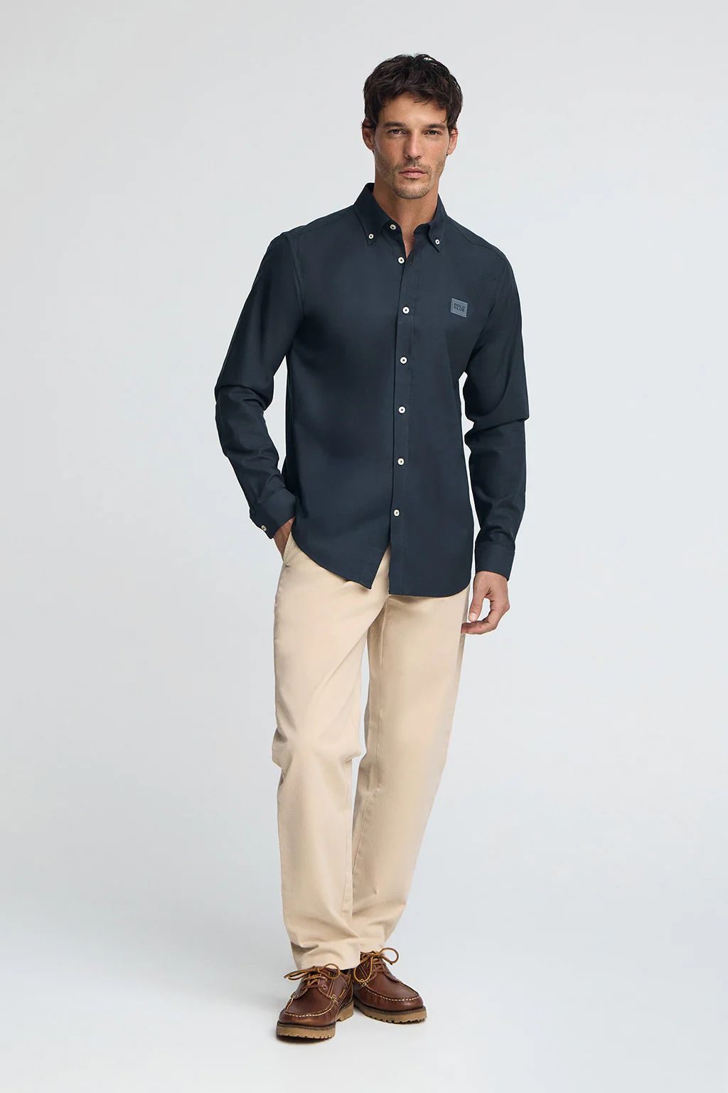 Camisa azul marino de corte regular y cuello abotonado con logo Polo Club - Image 4