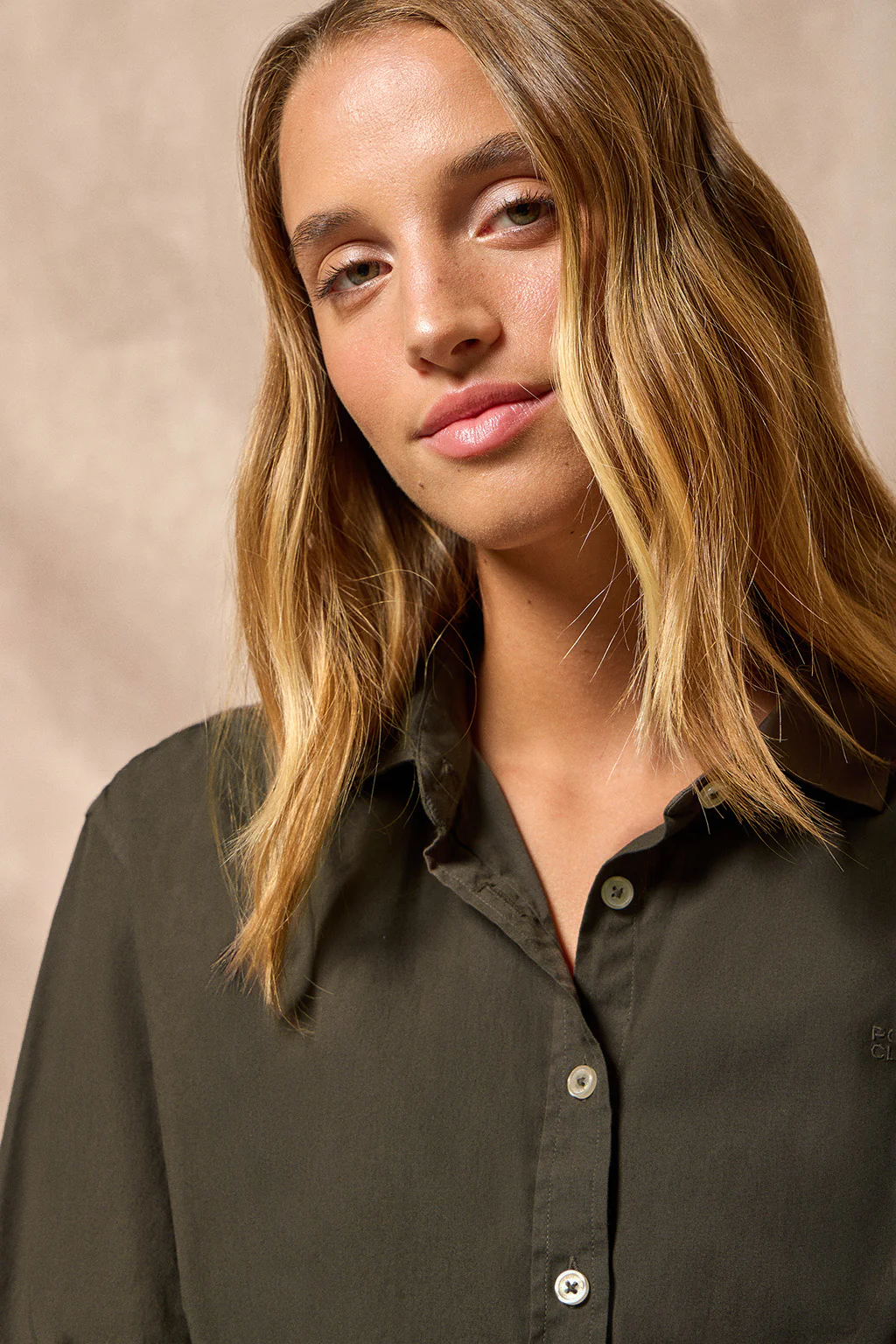 Camisa loose fit verde con logo block Polo Club - Image 5