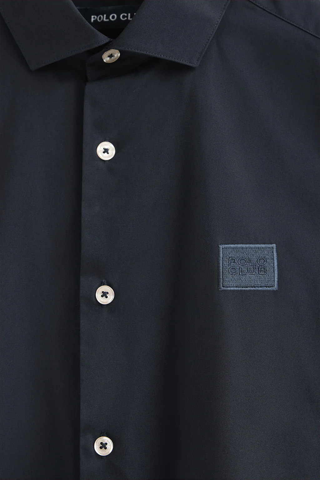 Camisa azul marino de corte slim y cuello italiano con logo Polo Club - Image 7