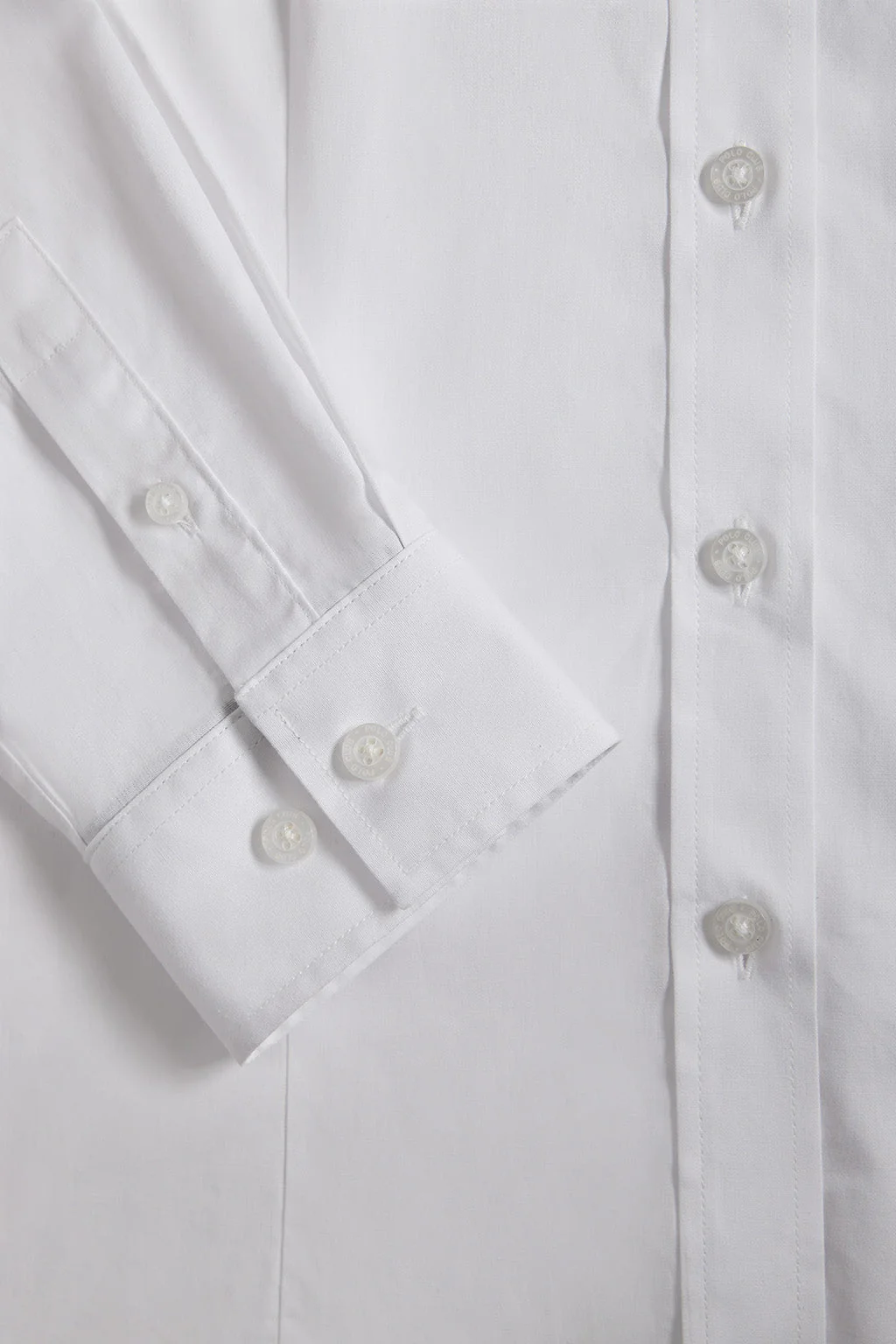 Camisa blanca Slim fit de popelín con logo - Image 11
