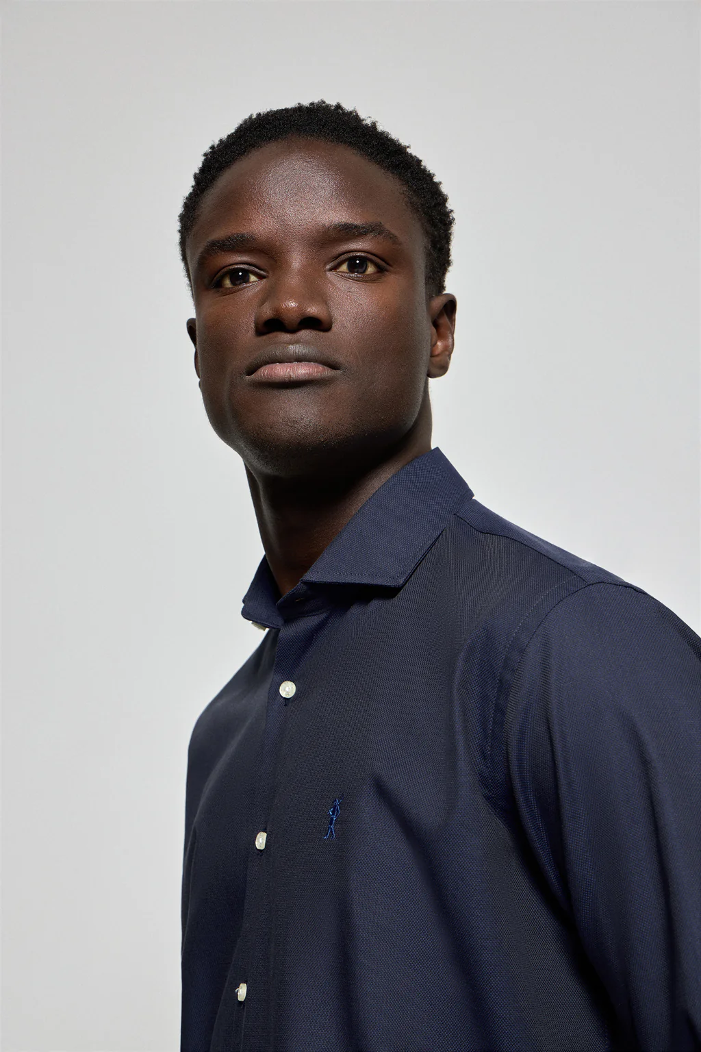 Camisa Cornell microestructura azul marino con bordado Rigby Go - Image 2