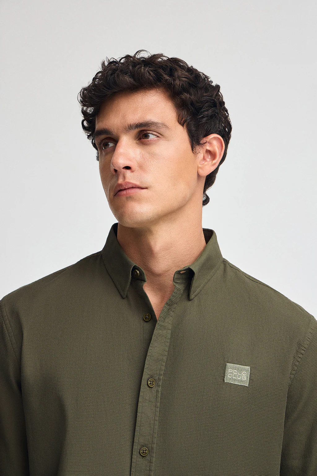 Camisa verde oliva de corte regular cuello con botones y logo Polo Club - Image 2