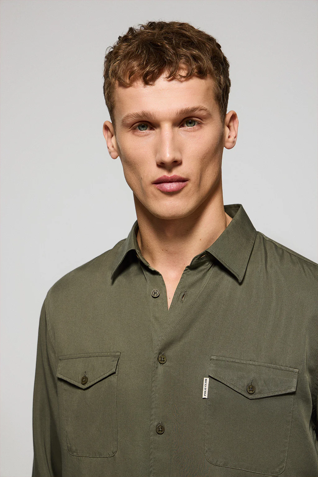 Camisa Franklin color caqui con bolsillos regular fit - Image 2