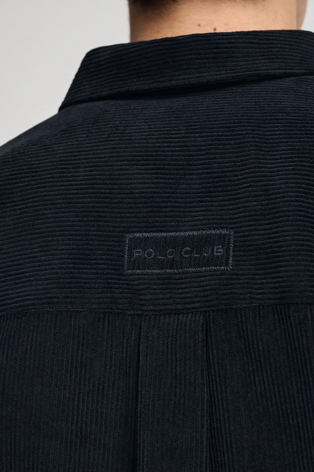 Sobrecamisa azul marino de pana con cuello frances y logo Polo Club - Image 4