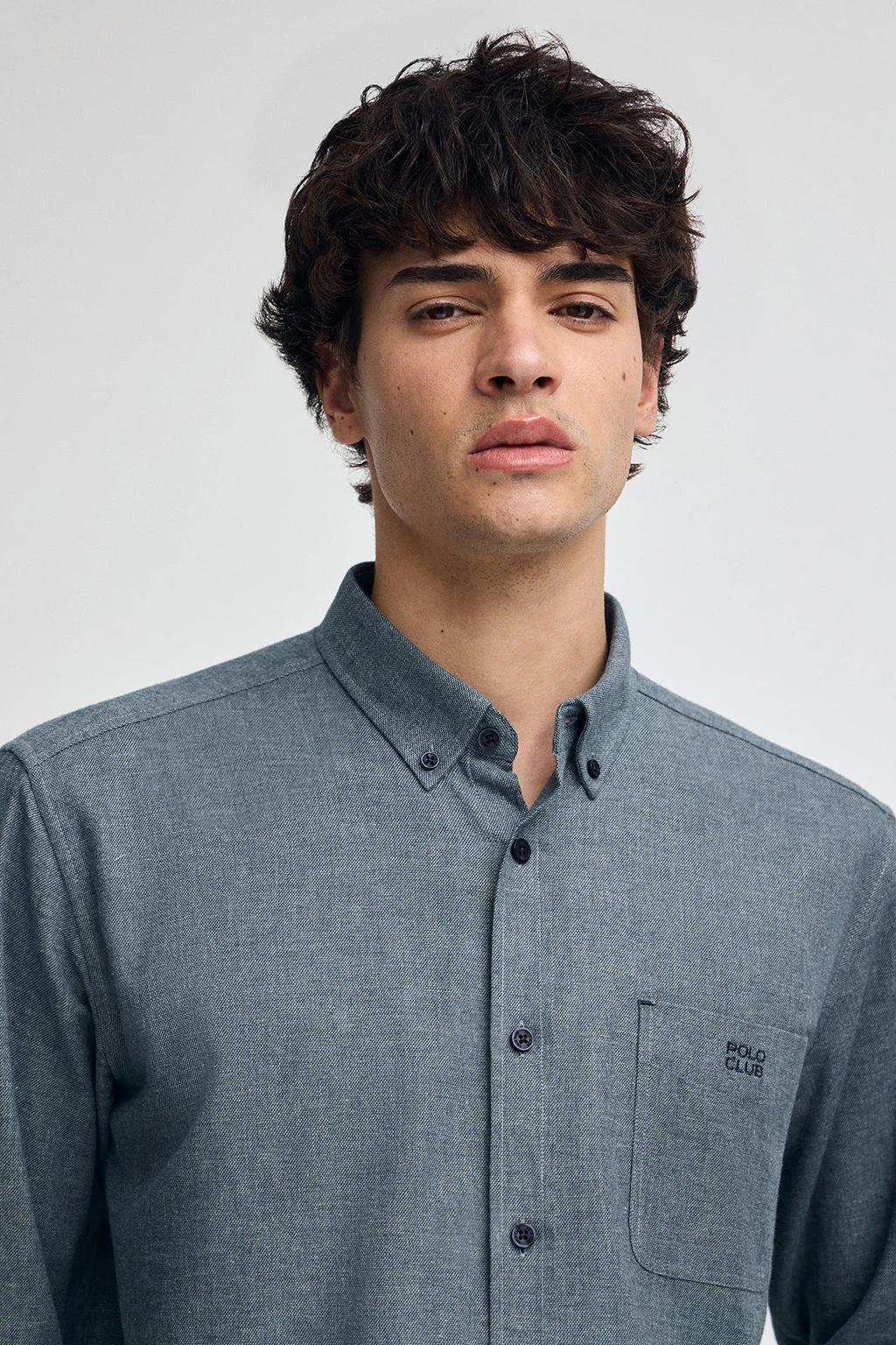 Camisa azul denim de corte regular y con logo Polo Club - Image 3