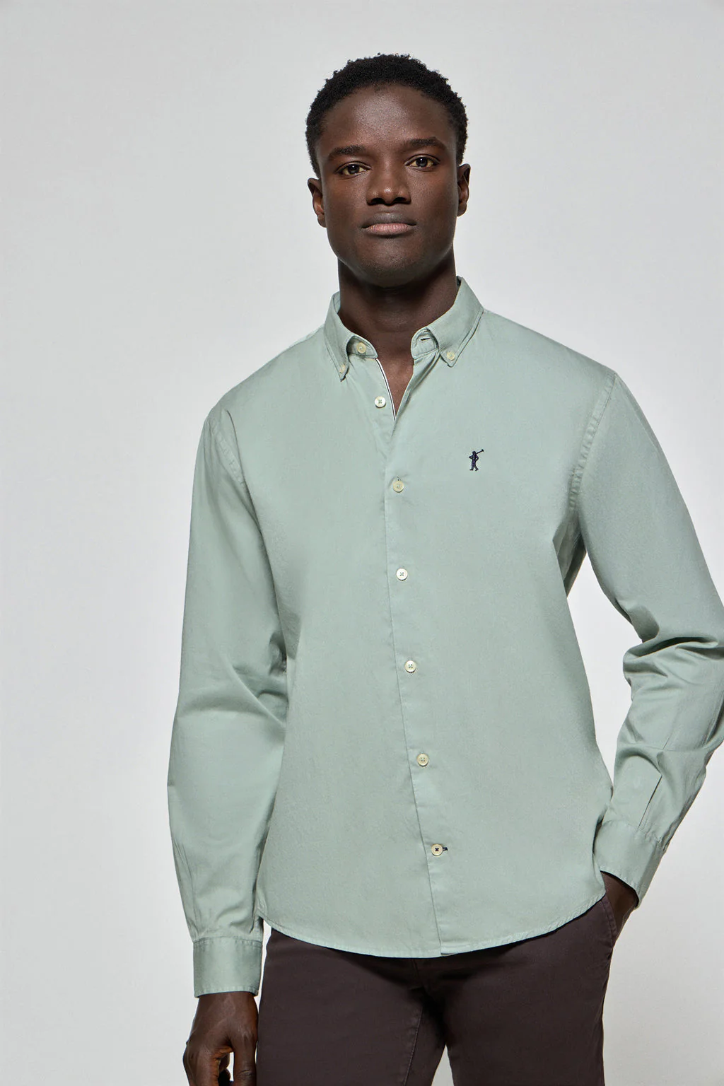 Camisa de sarga Princeton verde con logo Rigby Go