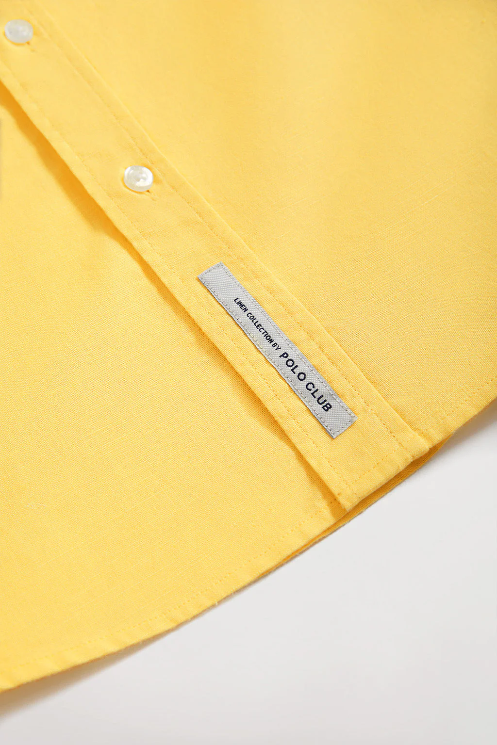 Camisa amarilla de lino con bolsillo en el pecho y logo Rigby Go - Image 9