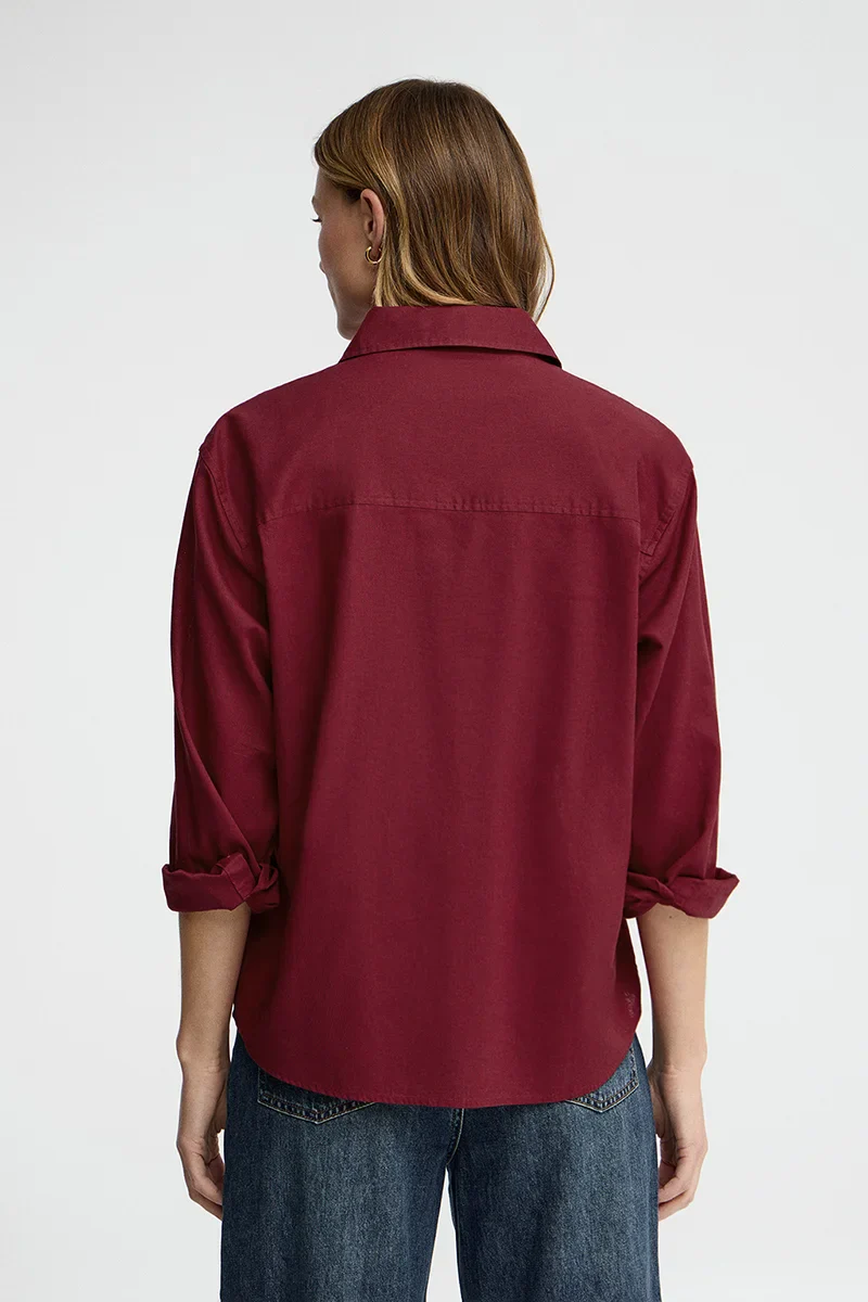 Camisa cotolino color vino de corte holgado y bordado Rigby Go - Image 4