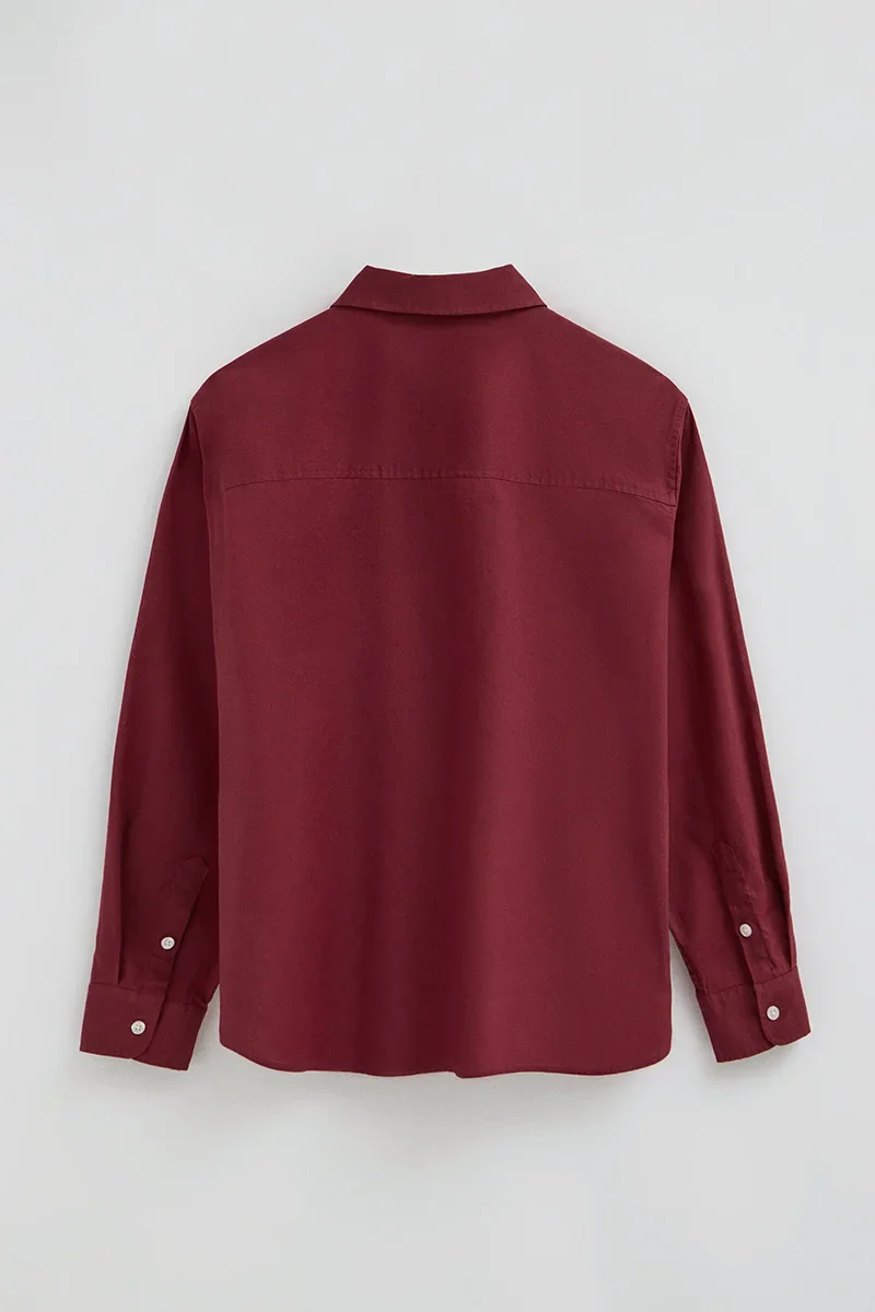 Camisa cotolino color vino de corte holgado y bordado Rigby Go - Image 7
