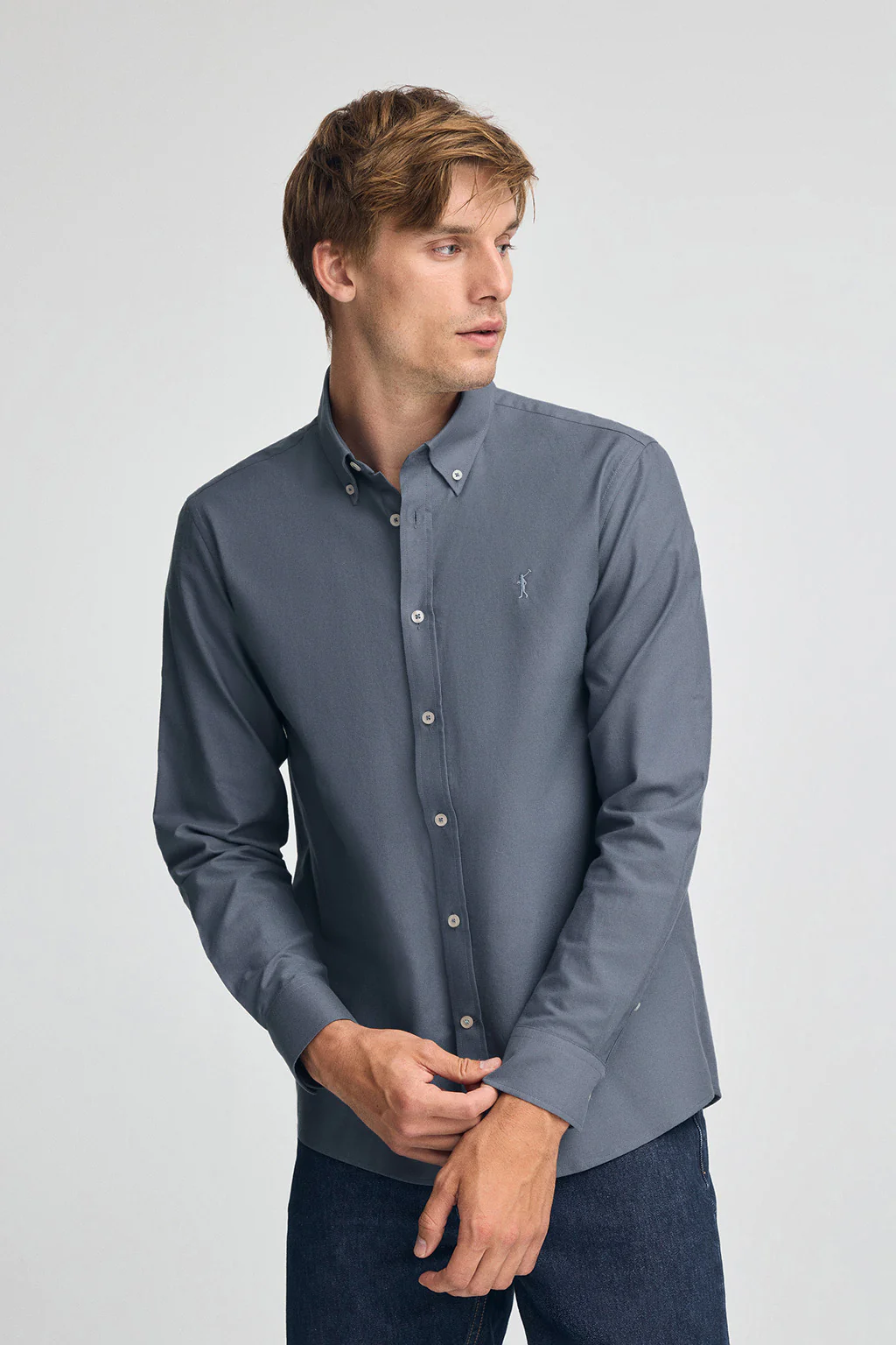 Camisa azul denim de corte regular con logo Rigby Go