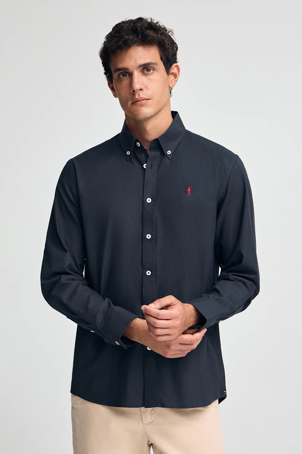Camisa azul marino de corte regular con logo Rigby Go