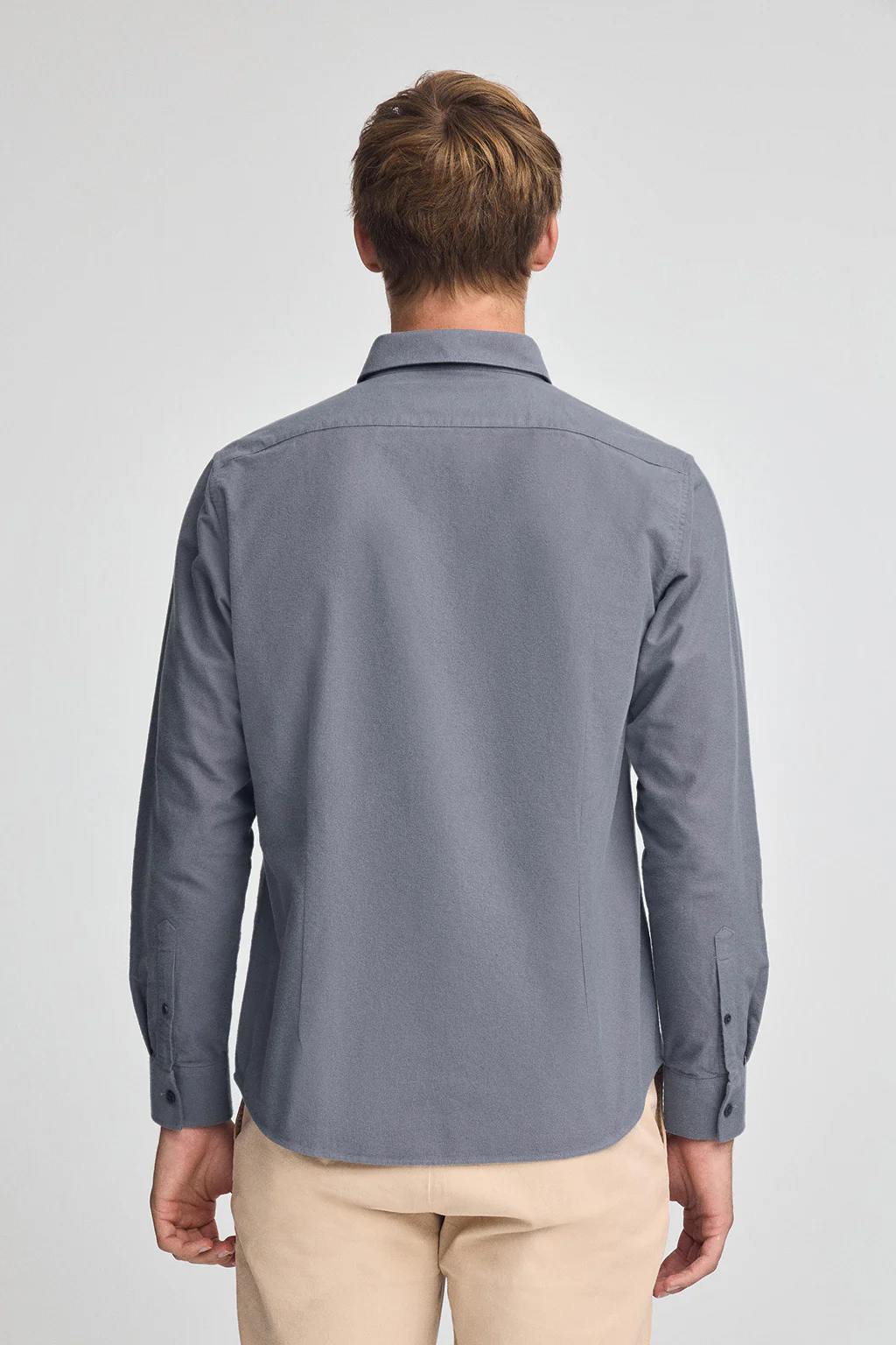 Camisa azul marino de corte slim y cuello italiano con logo Rigby Go - Image 4