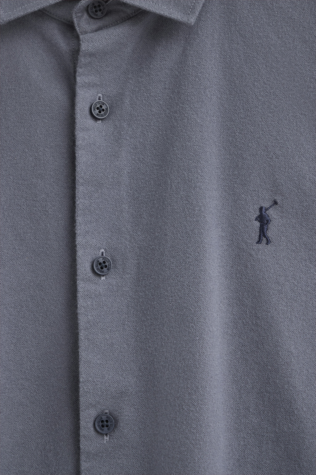 Camisa azul marino de corte slim y cuello italiano con logo Rigby Go - Image 6