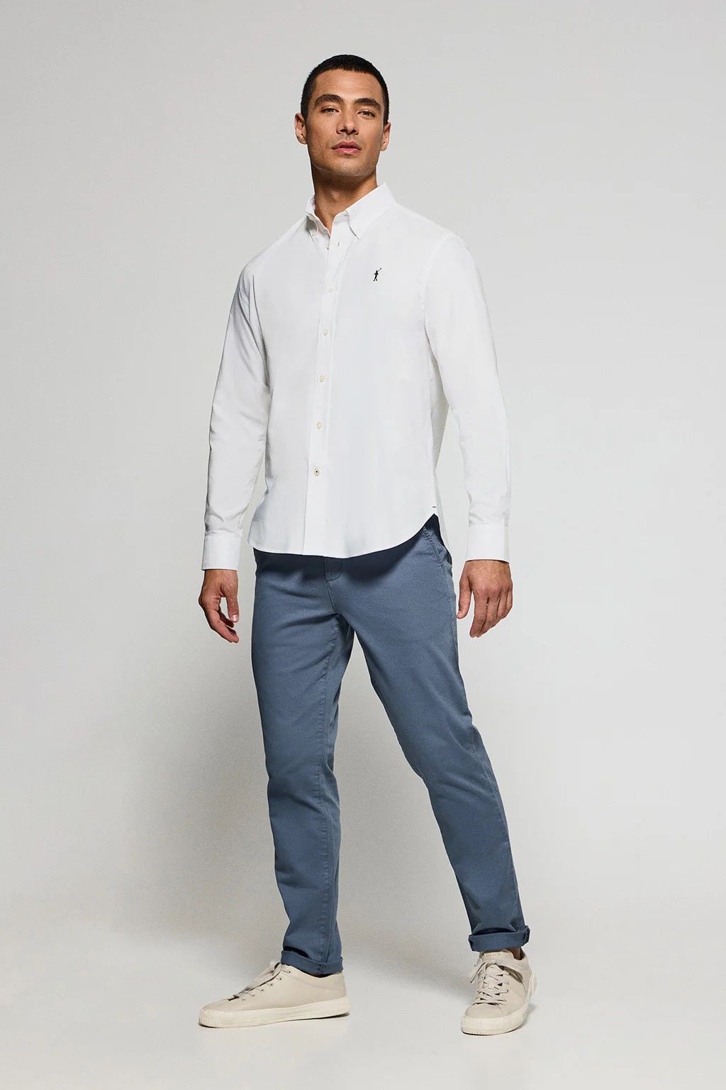 Camisa oxford blanca con logo bordado Rigby Go - Image 3