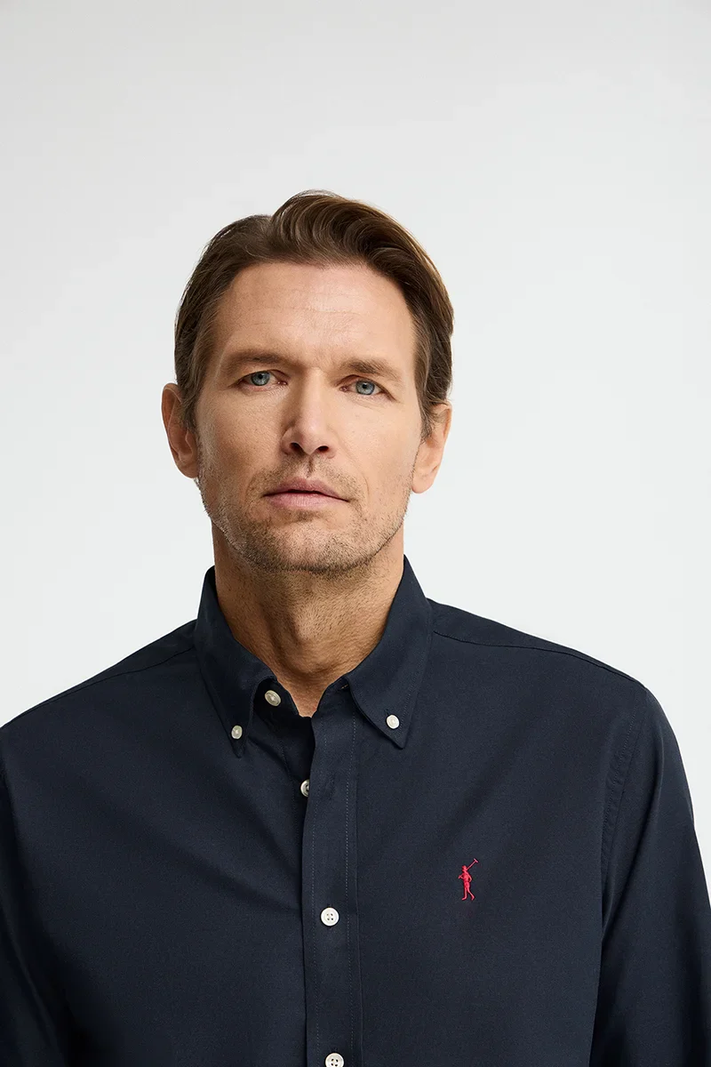 Camisa oxford azul marino de corte regular y logo Rigby Go - Image 3