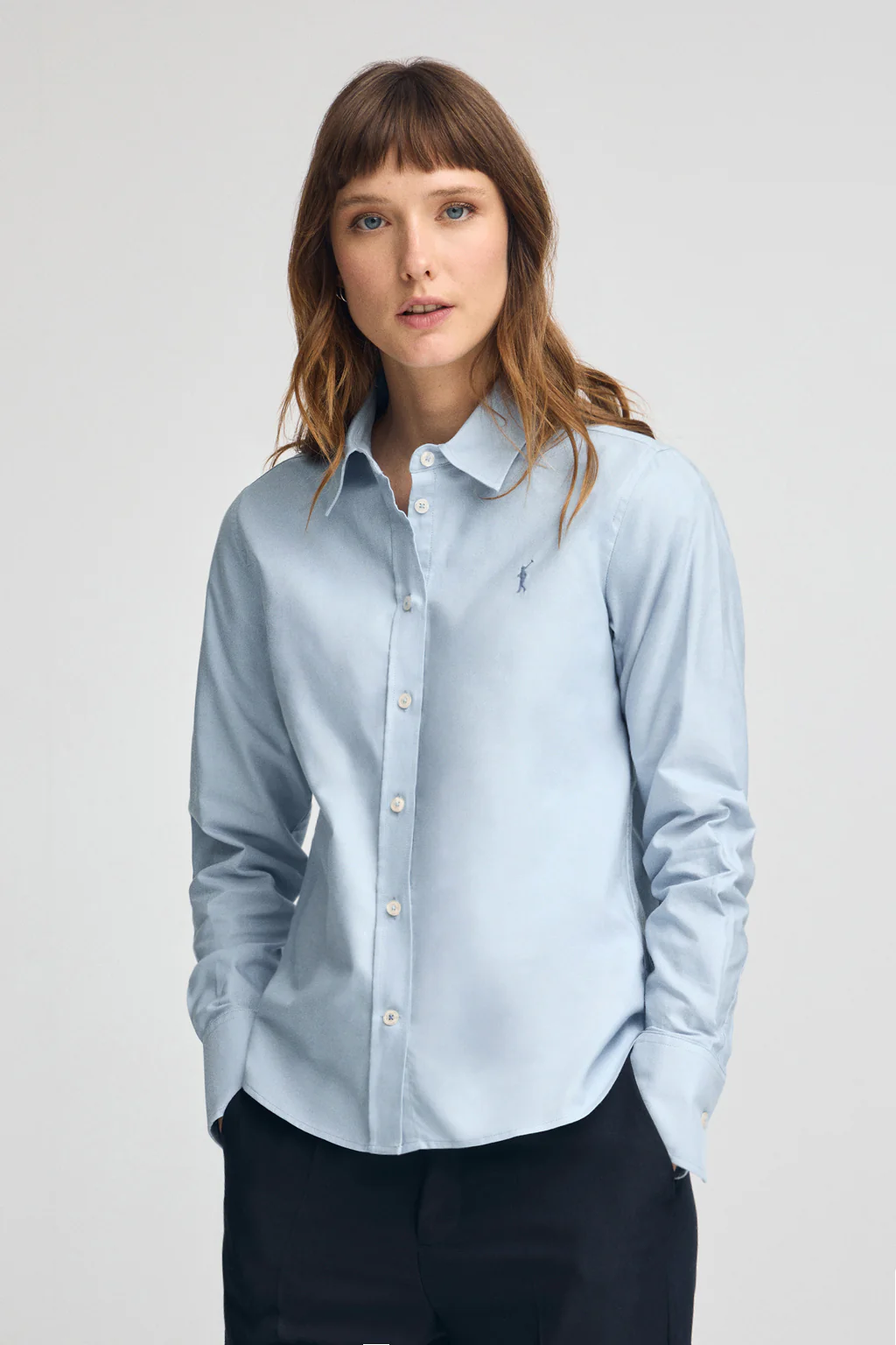 Camisa azul celeste de corte recto con logo Rigby Go