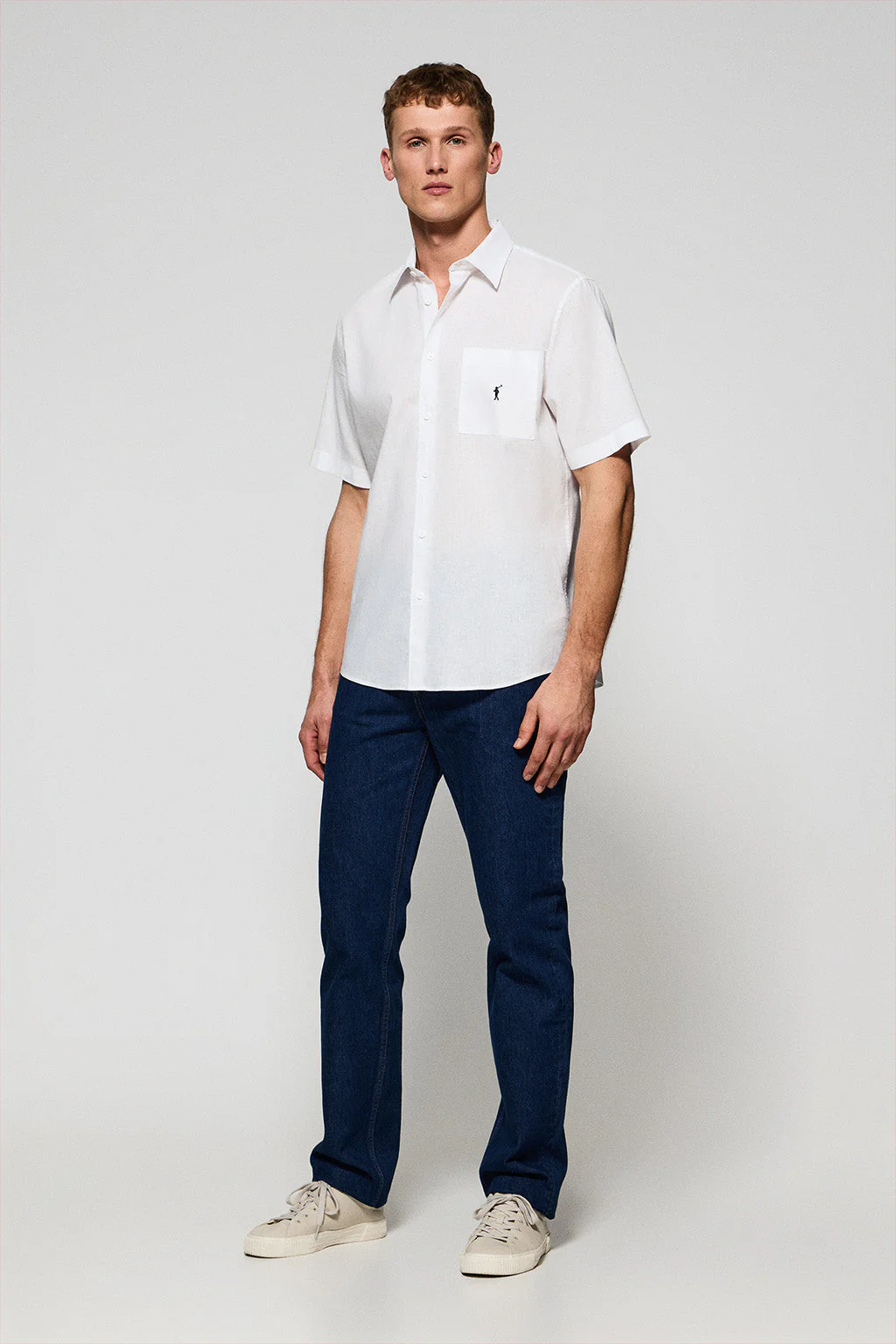 Camisa blanca de manga corta de lino y algodón con bordado Rigby Go - Image 4