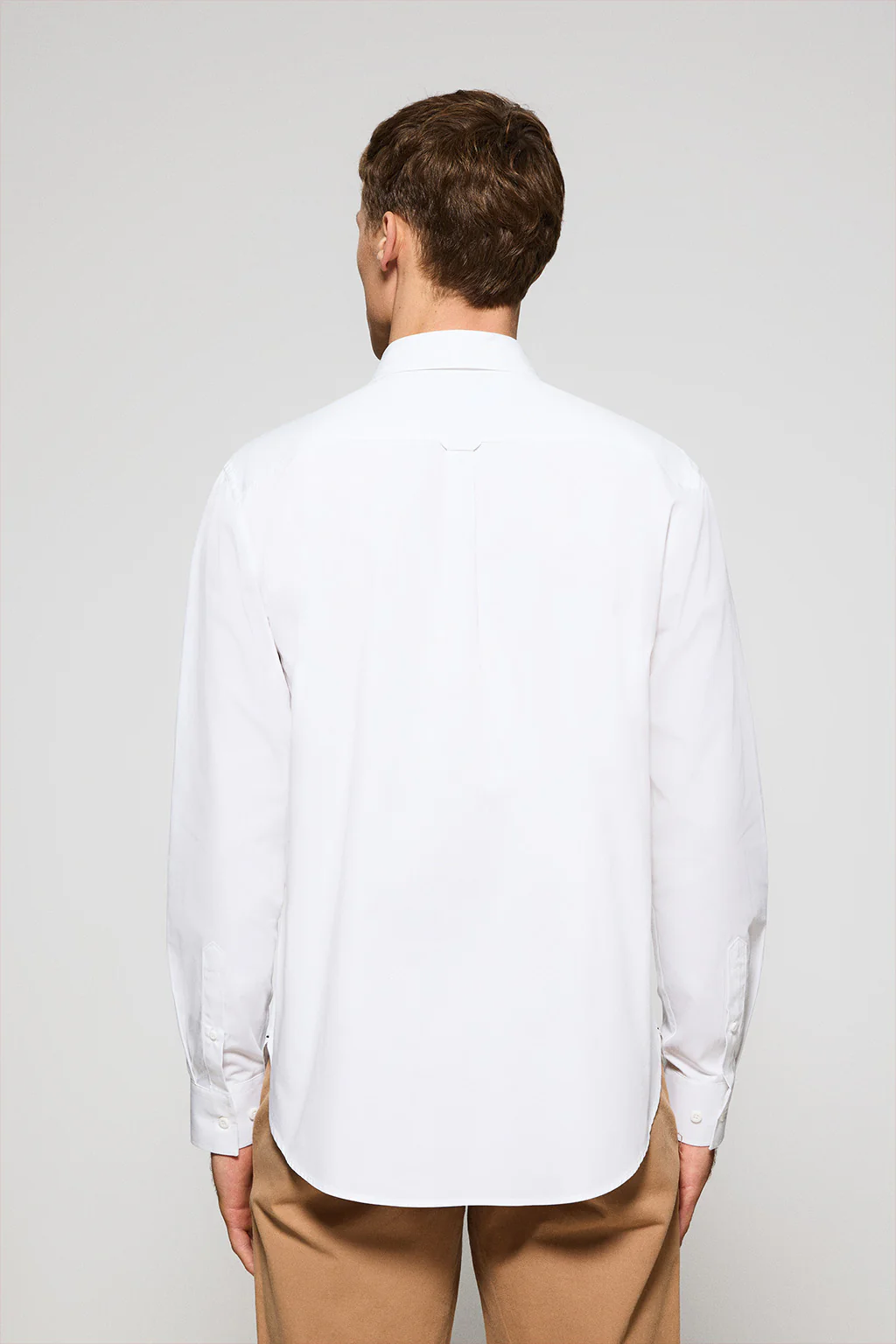 Camisa blanca de popelín garment dye con bordado Rigby Go - Image 2