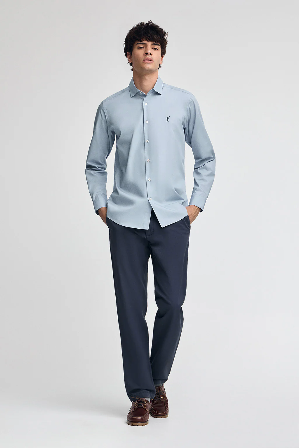 Camisa azul celeste de poplin y corte slim con logo Rigby Go - Image 3
