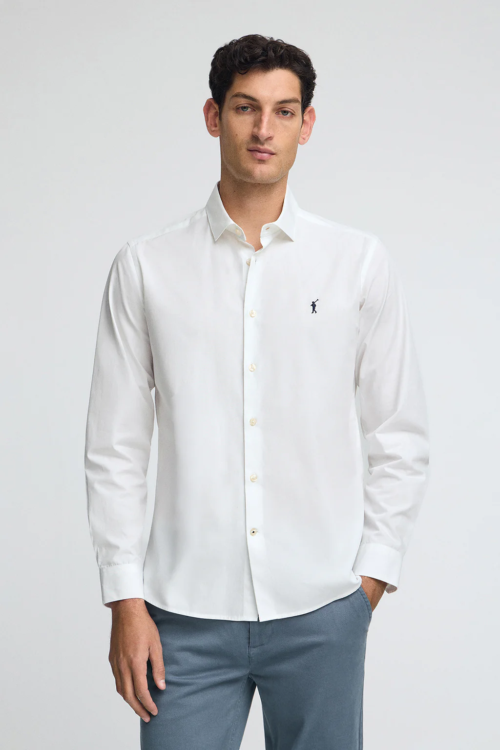 Camisa blanca de poplin y corte slim con logo Rigby Go