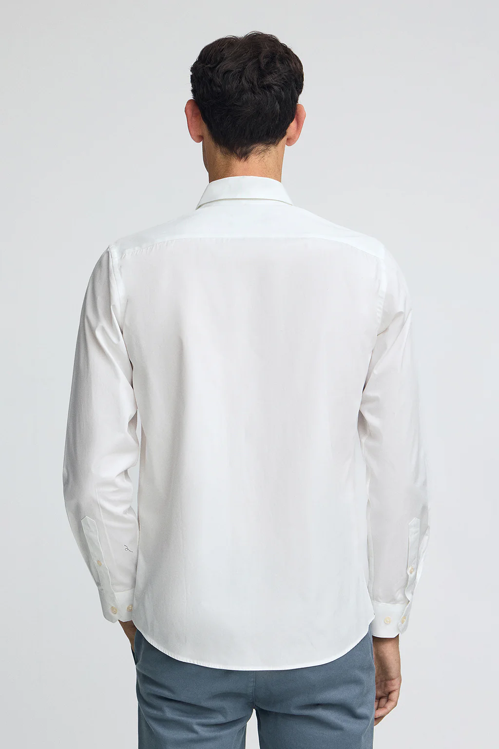 Camisa blanca de poplin y corte slim con logo Rigby Go - Image 4