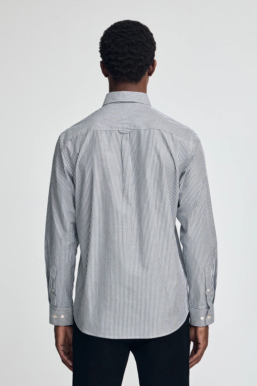 Camisa azul marino de rayas y corte regular con logo Rigby Go - Image 4