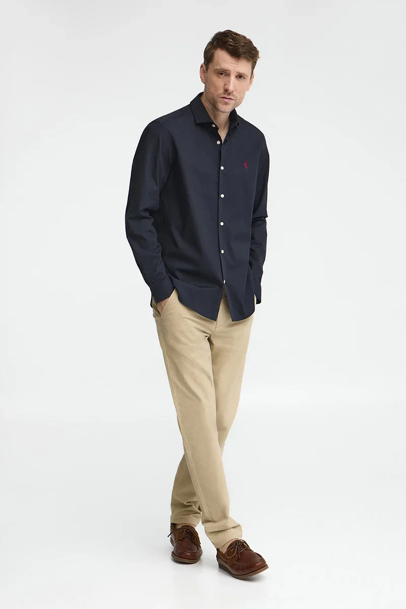 Camisa azul marino de corte slim con logo Rigby Go - Image 2