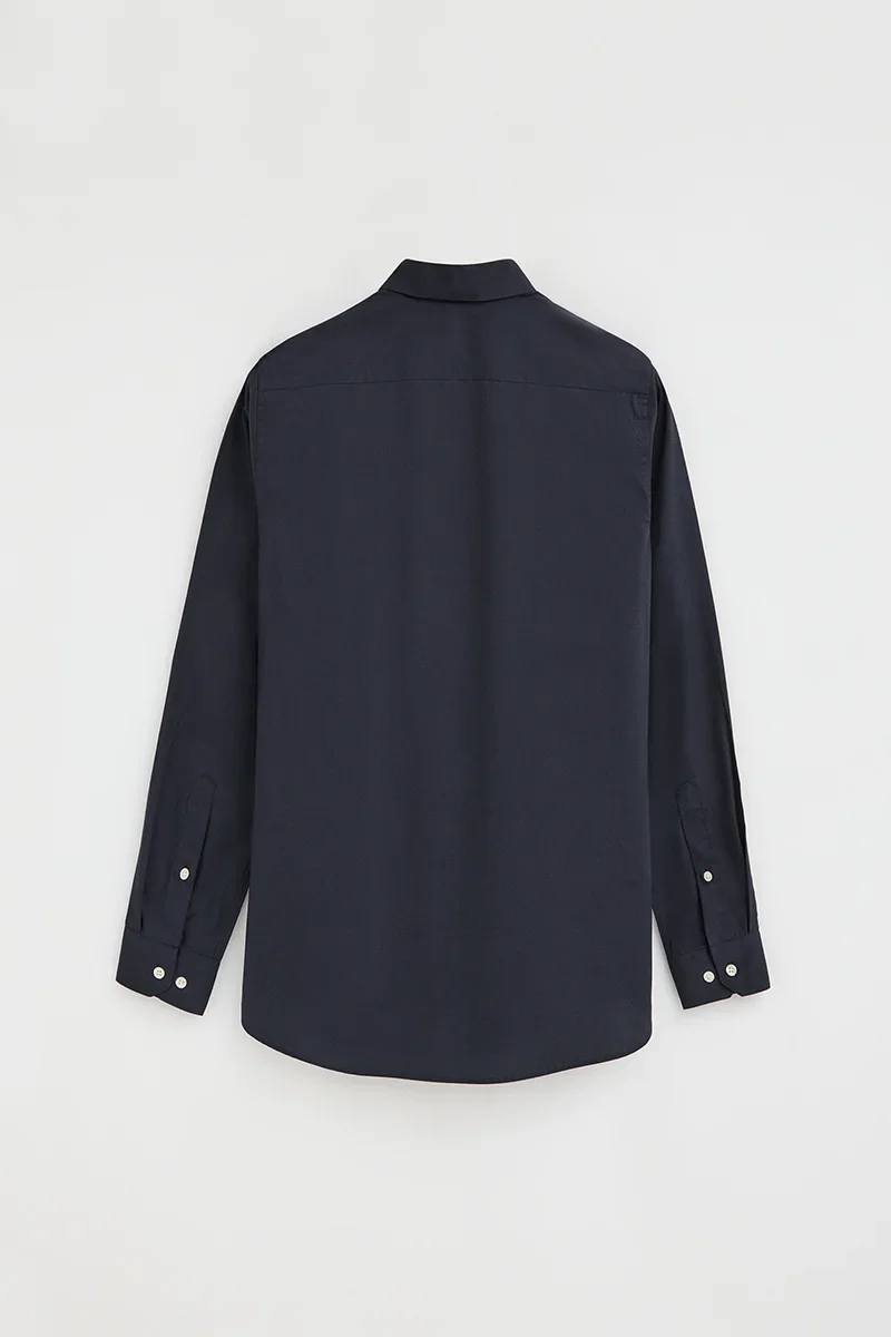 Camisa azul marino de corte slim con logo Rigby Go - Image 9