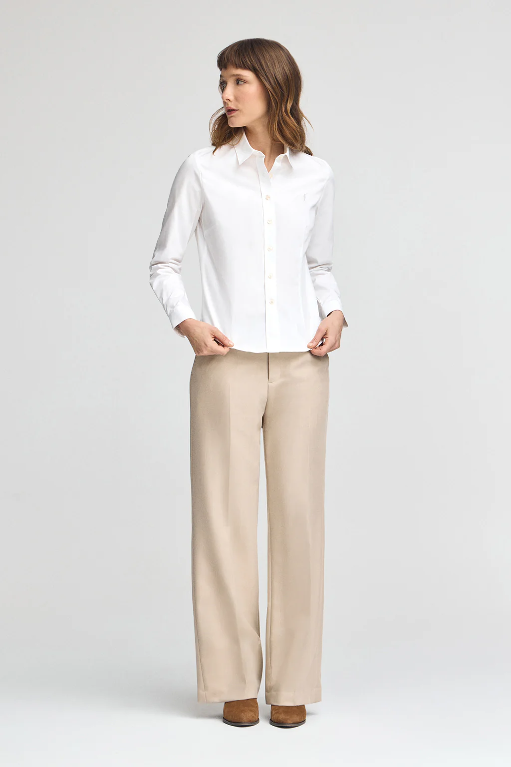Camisa blanca de corte slim con logo Rigby Go - Image 3