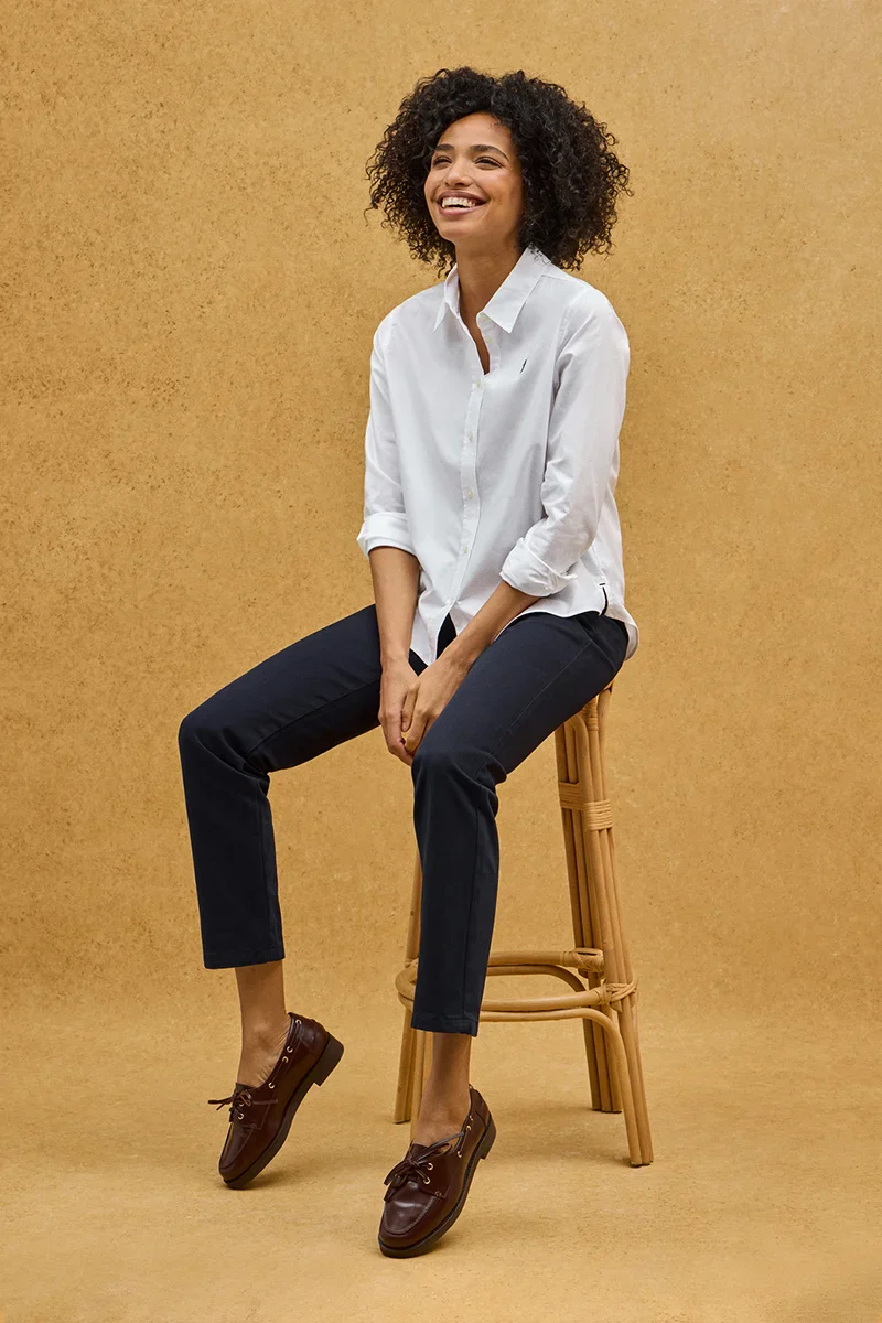 Camisa oxford blanca de corte regular con bordado Rigby Go - Image 4