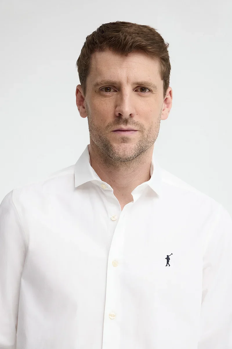 Camisa blanca de corte slim con logo Rigby Go - Image 3