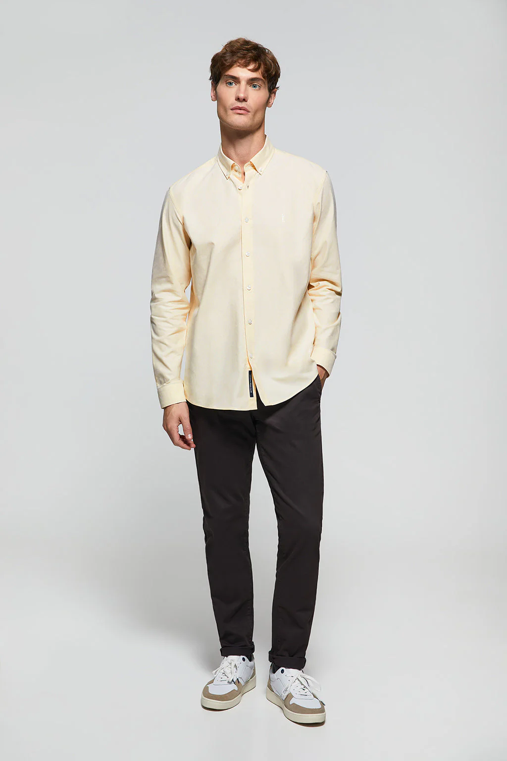 Camisa Oxford amarilla con logo Rigby Go - Image 3