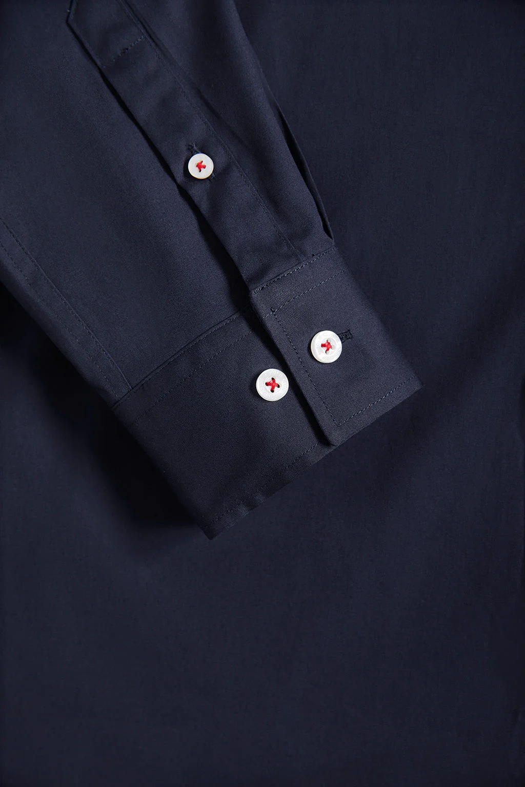 Camisa de popelín azul marino con logo Rigby Go - Image 8