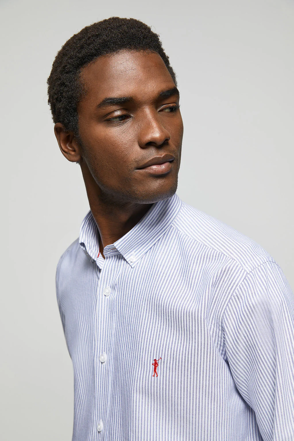 Camisa Oxford de rayas azul marino con logo Rigby Go - Image 2