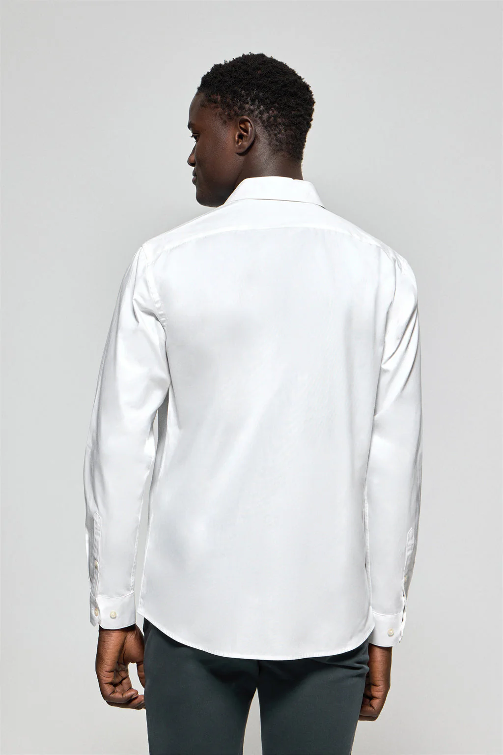 Camisa slim de popelín blanca con logo bordado Rigby Go - Image 4