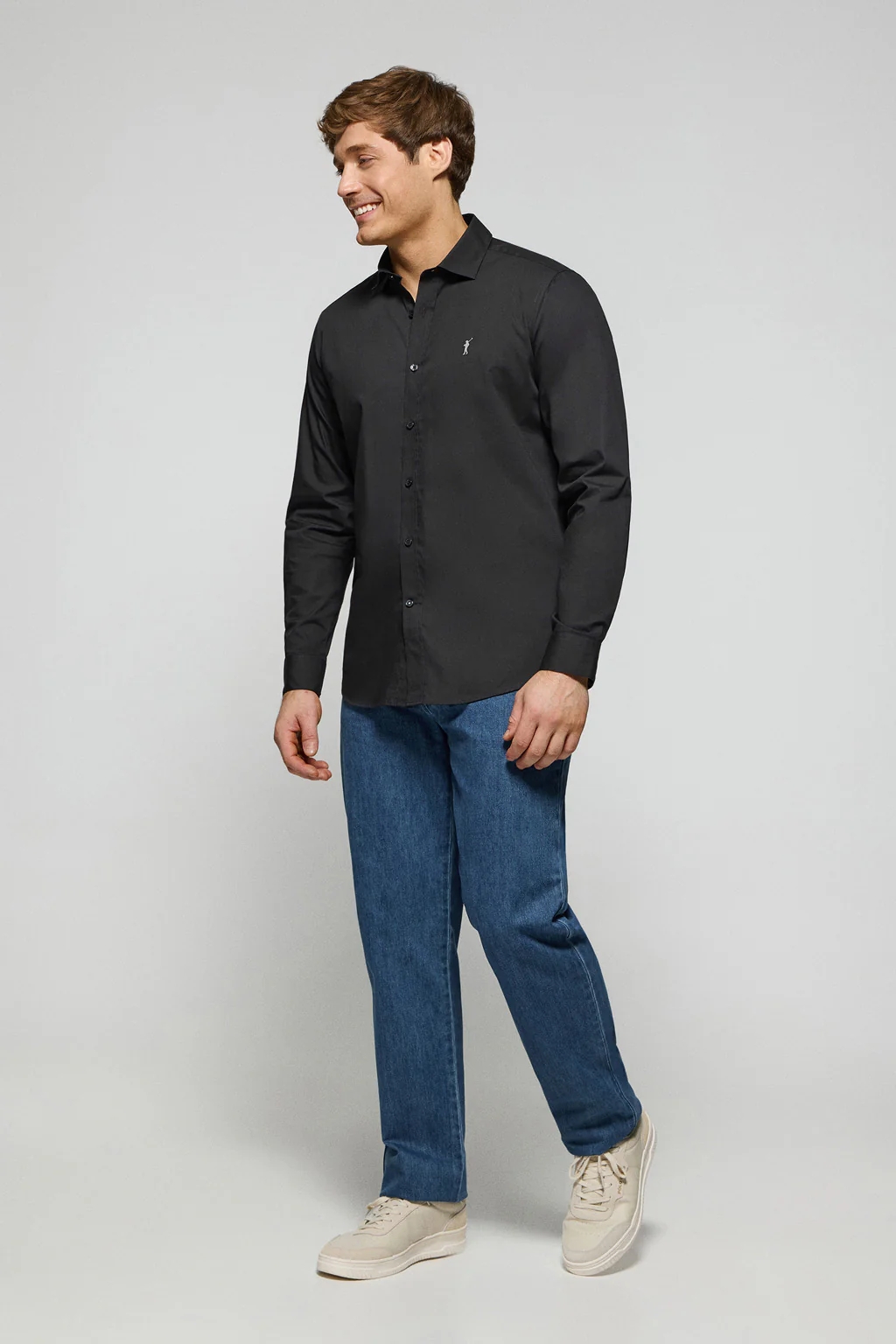 Camisa slim de popelín negra con logo bordado Rigby Go - Image 4