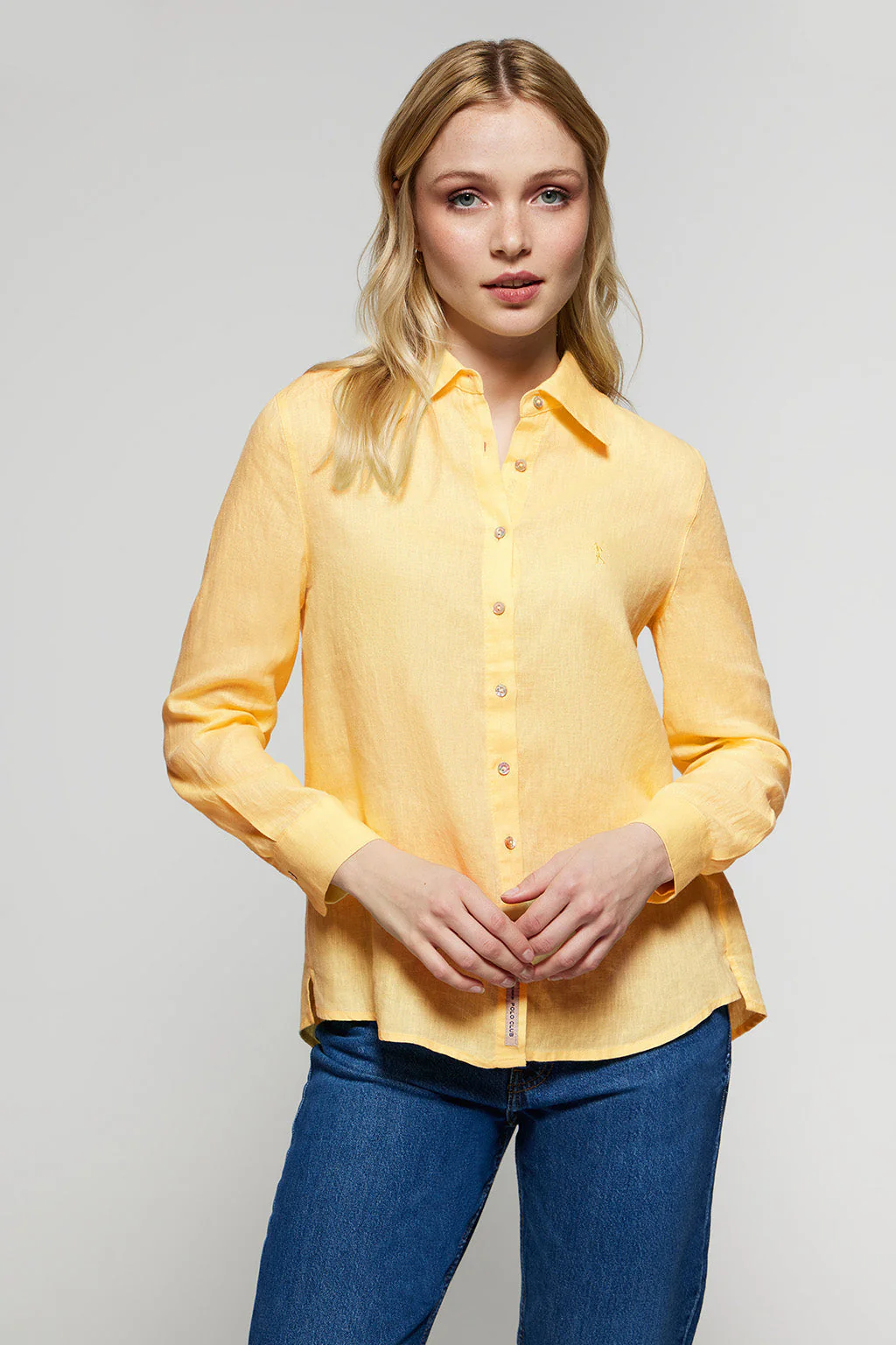 Camisa de lino amarillo empolvado con detalle bordado Rigby Go - Image 3