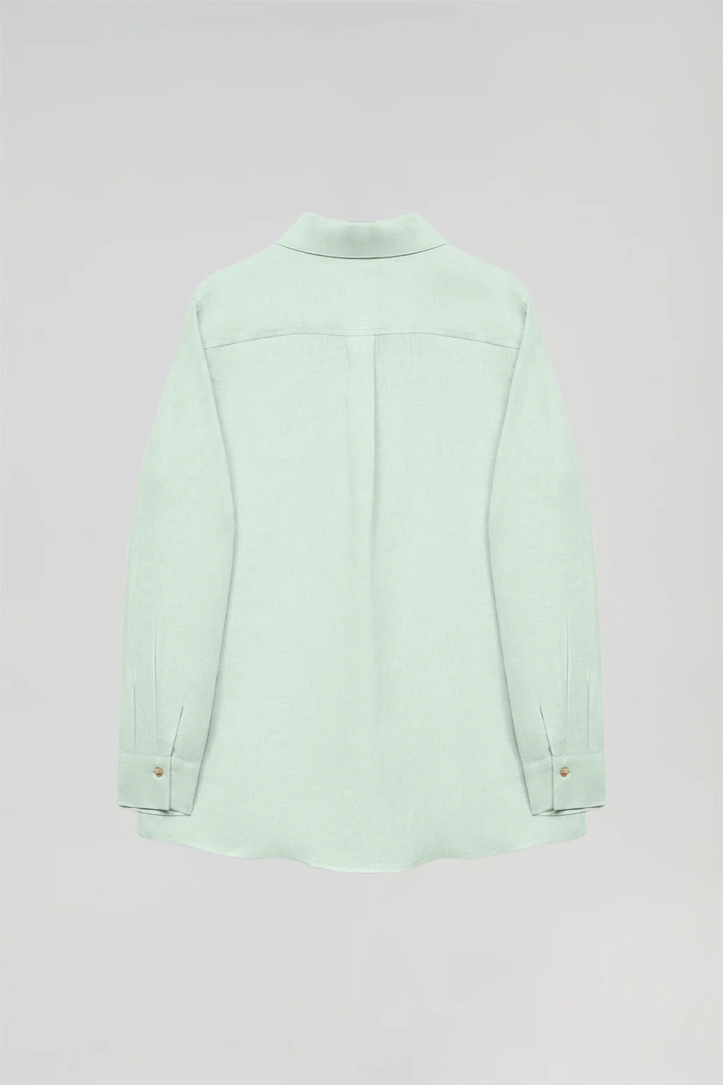 Camisa de lino verde empolvado con detalle bordado Rigby Go - Image 10
