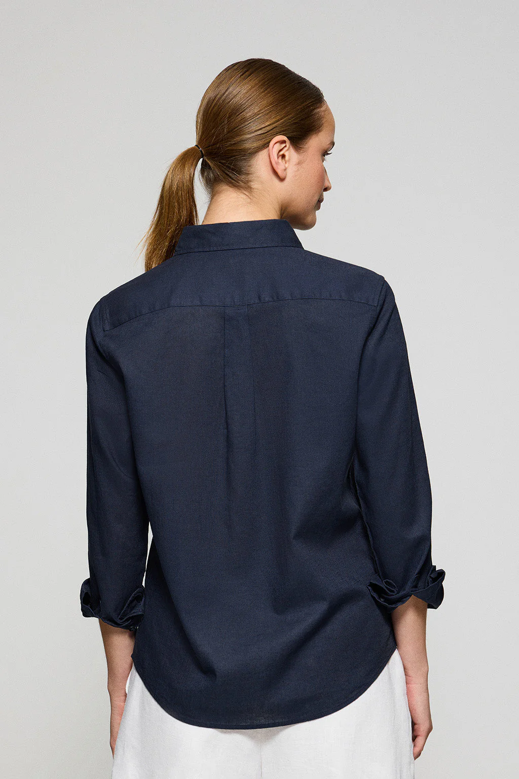 Camisa azul marino de lino y algodón regular fit con bordado Rigby Go - Image 4