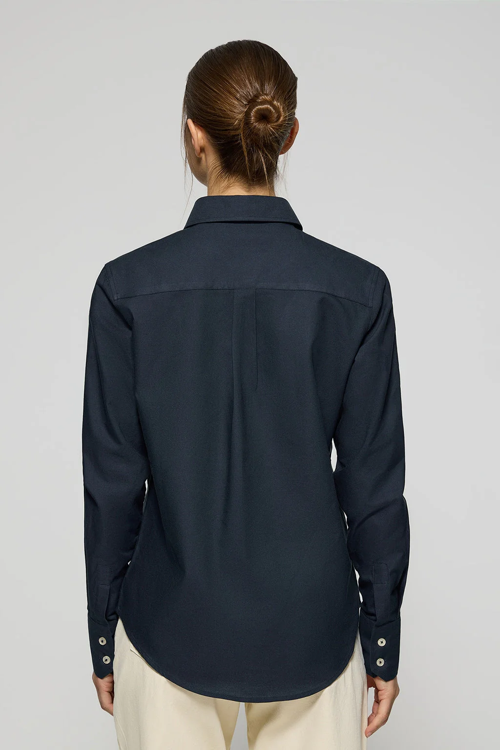 Camisa oxford azul marino con logo bordado Rigby Go - Image 4